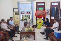 Trao đổi, chia sẻ các hoạt động hỗ trợ xúc tiến thương mại và kết nối thị trường cho các hợp tác xã.