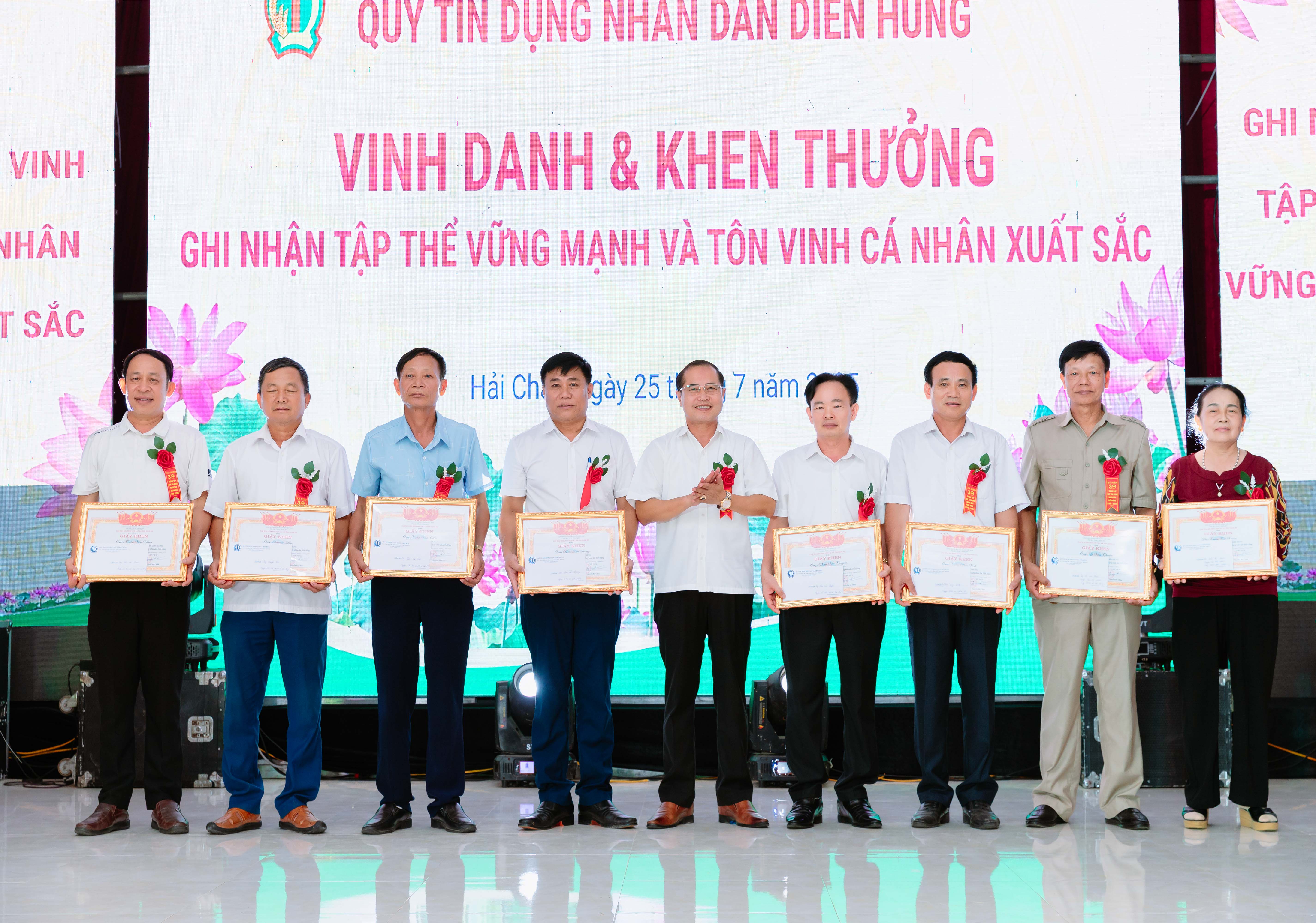 QUỸ TÍN DỤNG NHÂN DÂN DIỄN HÙNG KỶ NIỆM 30 NĂM THÀNH LẬP